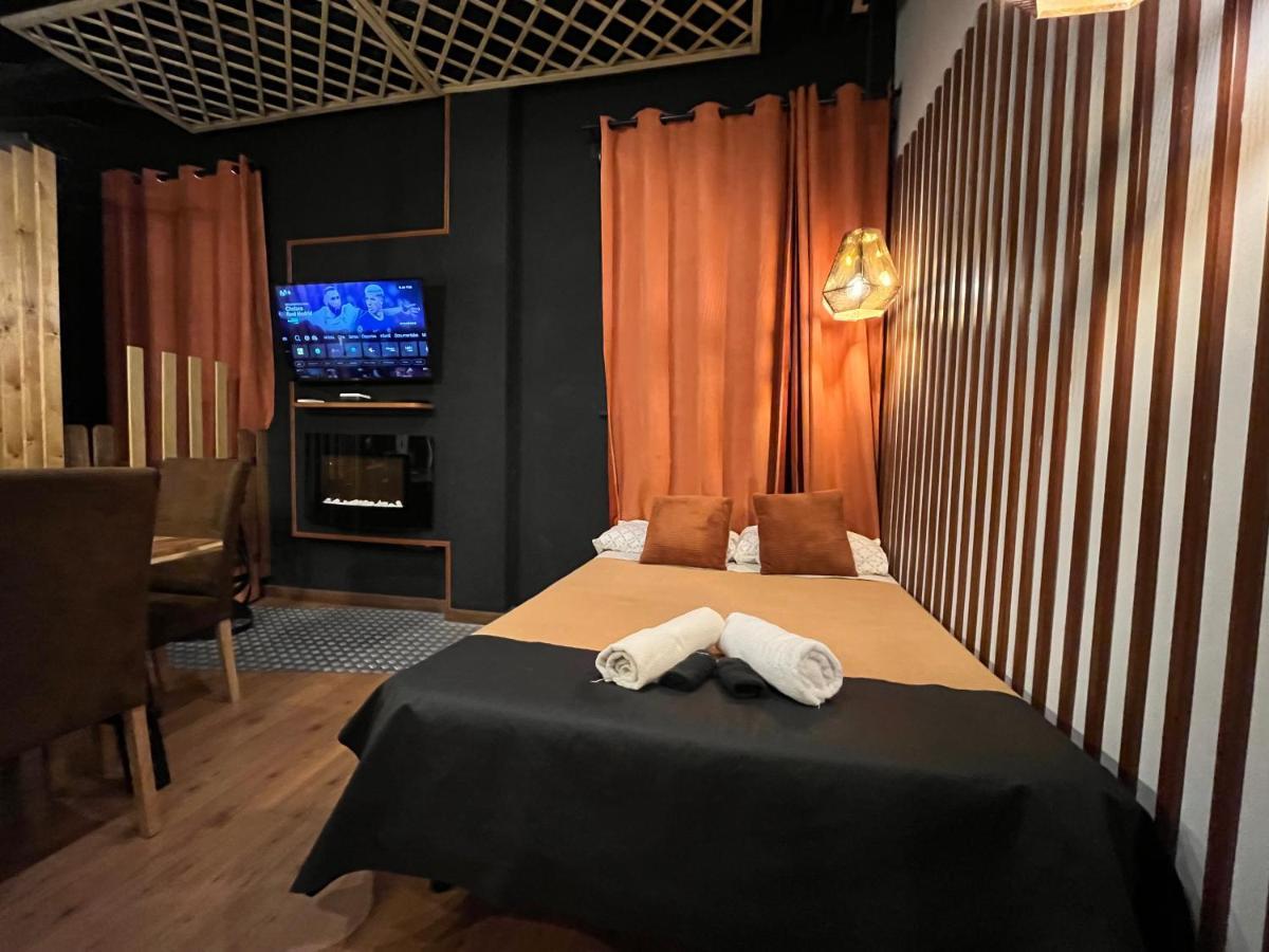 Chic4 Luxury Gran Via Leilighet Madrid Eksteriør bilde